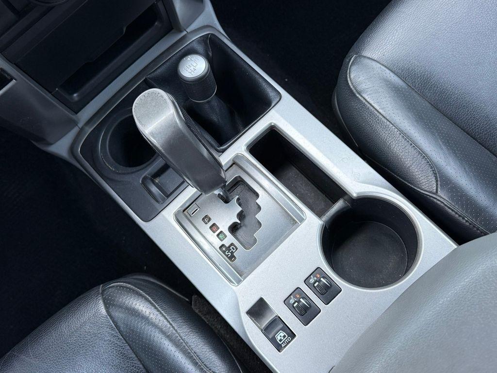 Toyota 4Runner  2012