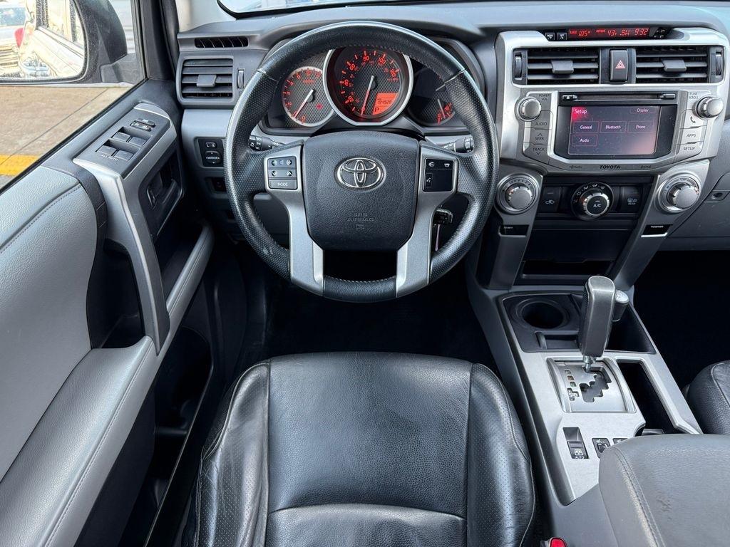 Toyota 4Runner  2012