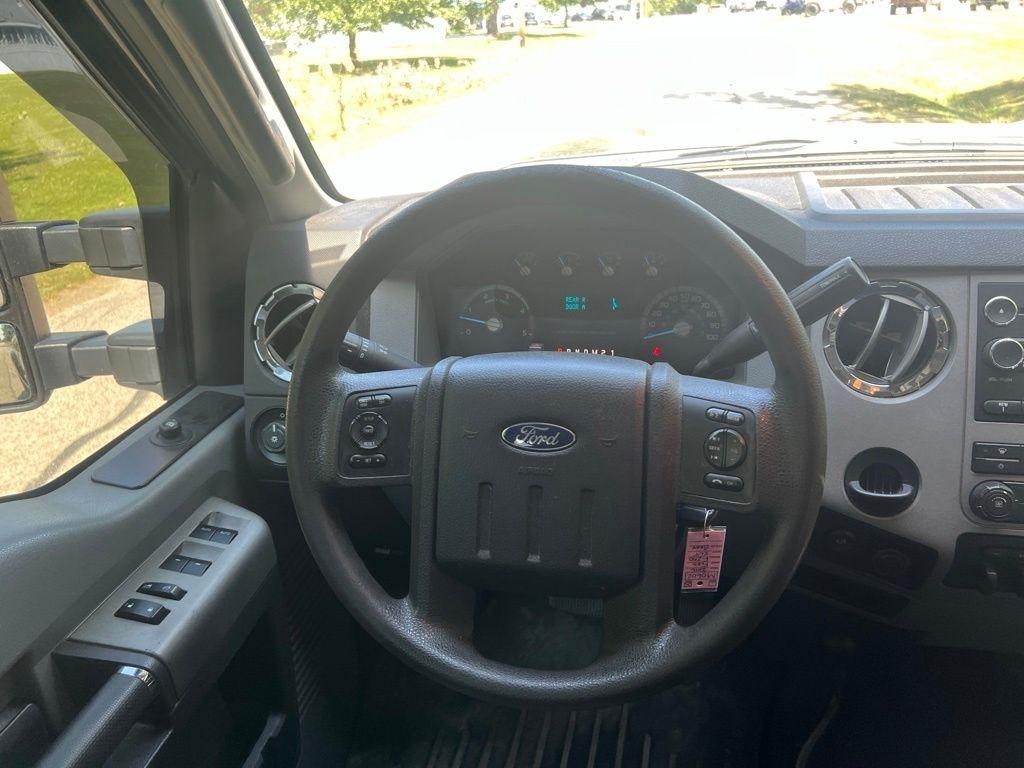 Ford F-250 SD XLT Crew Cab 4WD 2016