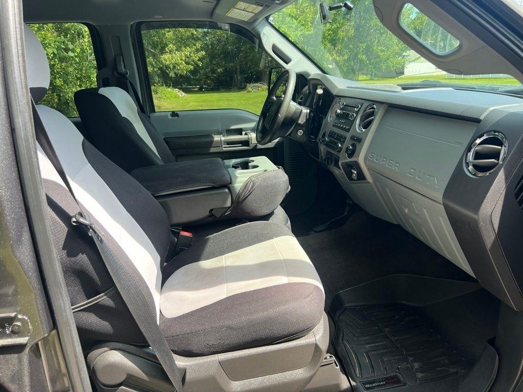 Ford F-250 SD XLT Crew Cab 4WD 2016