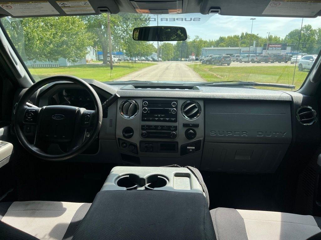 Ford F-250 SD XLT Crew Cab 4WD 2016