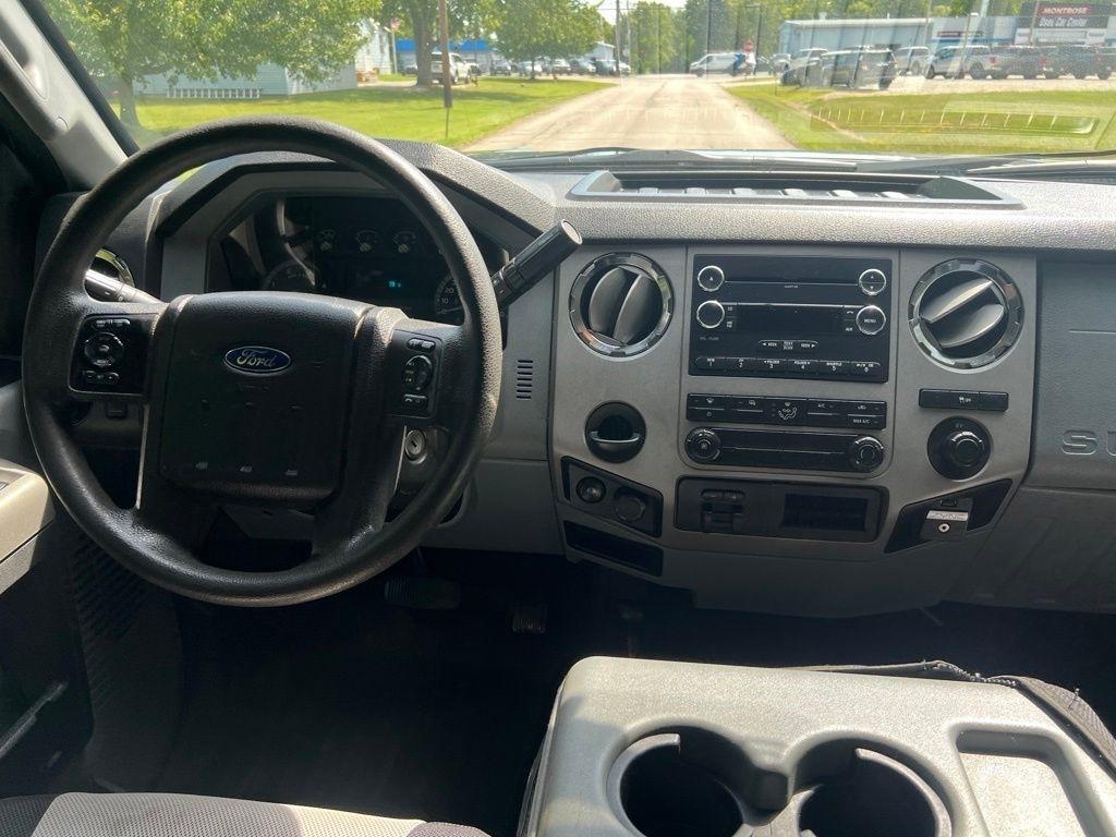 Ford F-250 SD XLT Crew Cab 4WD 2016