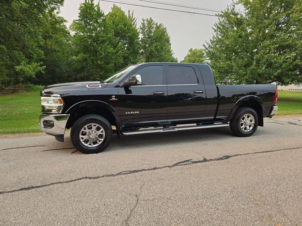 RAM 3500 Laramie Mega Cab 4WD 2022