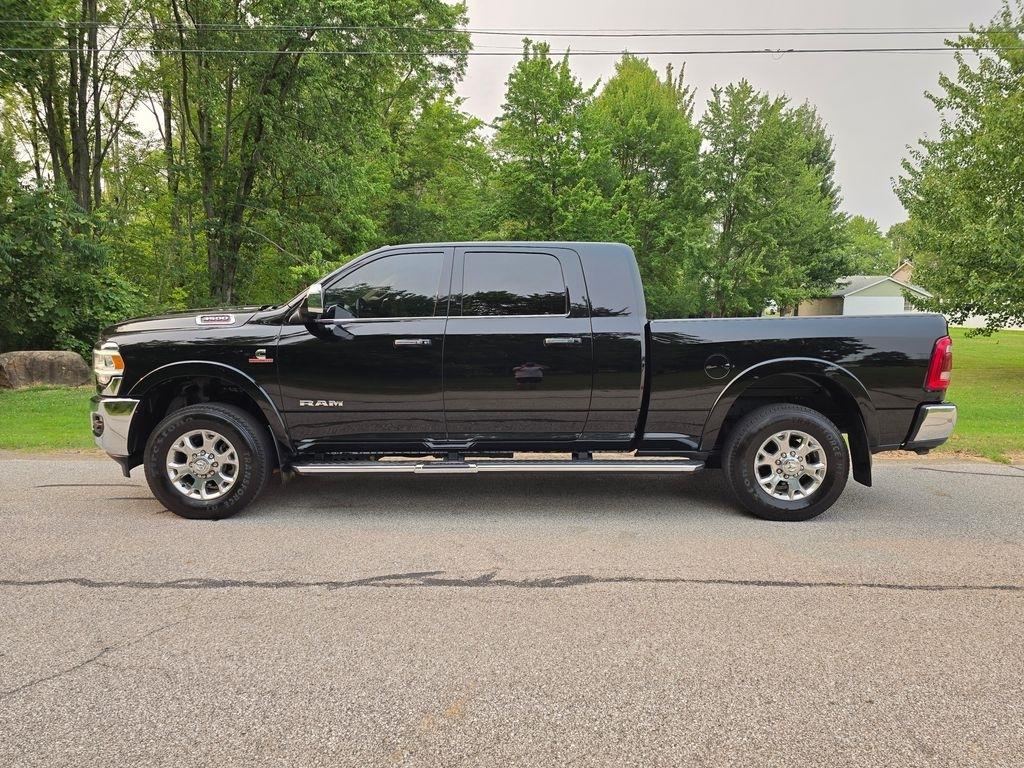 RAM 3500 Laramie Mega Cab 4WD 2022