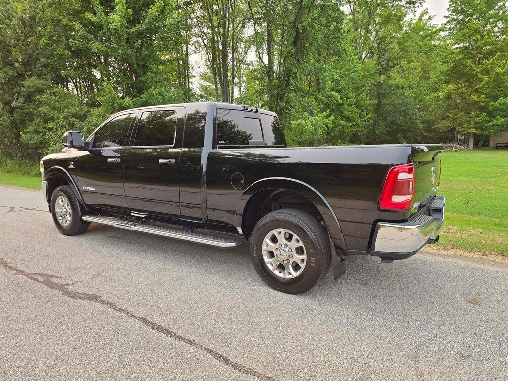 RAM 3500 Laramie Mega Cab 4WD 2022