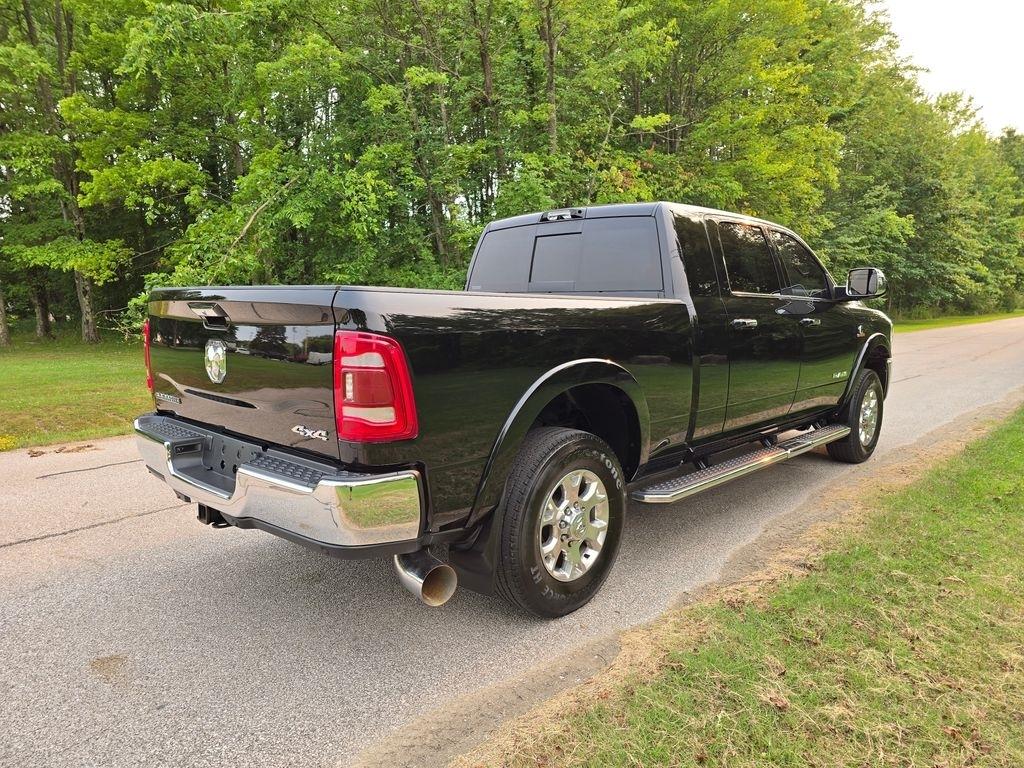 RAM 3500 Laramie Mega Cab 4WD 2022