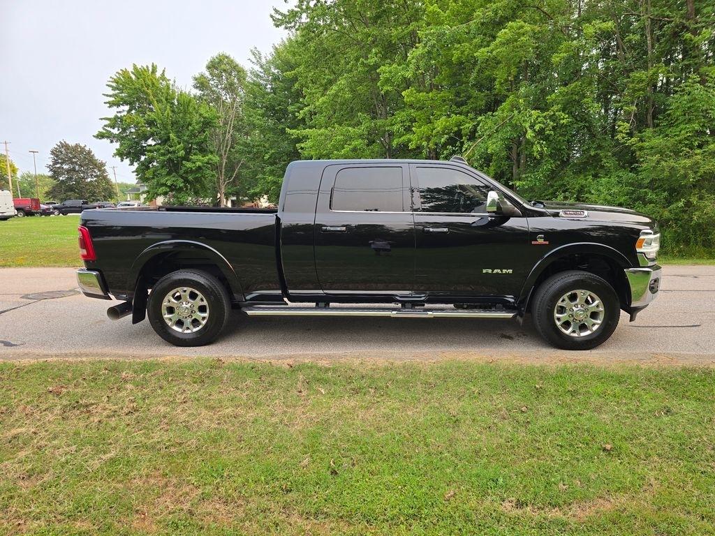 RAM 3500 Laramie Mega Cab 4WD 2022