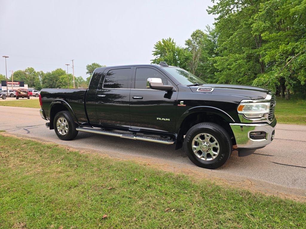 RAM 3500 Laramie Mega Cab 4WD 2022