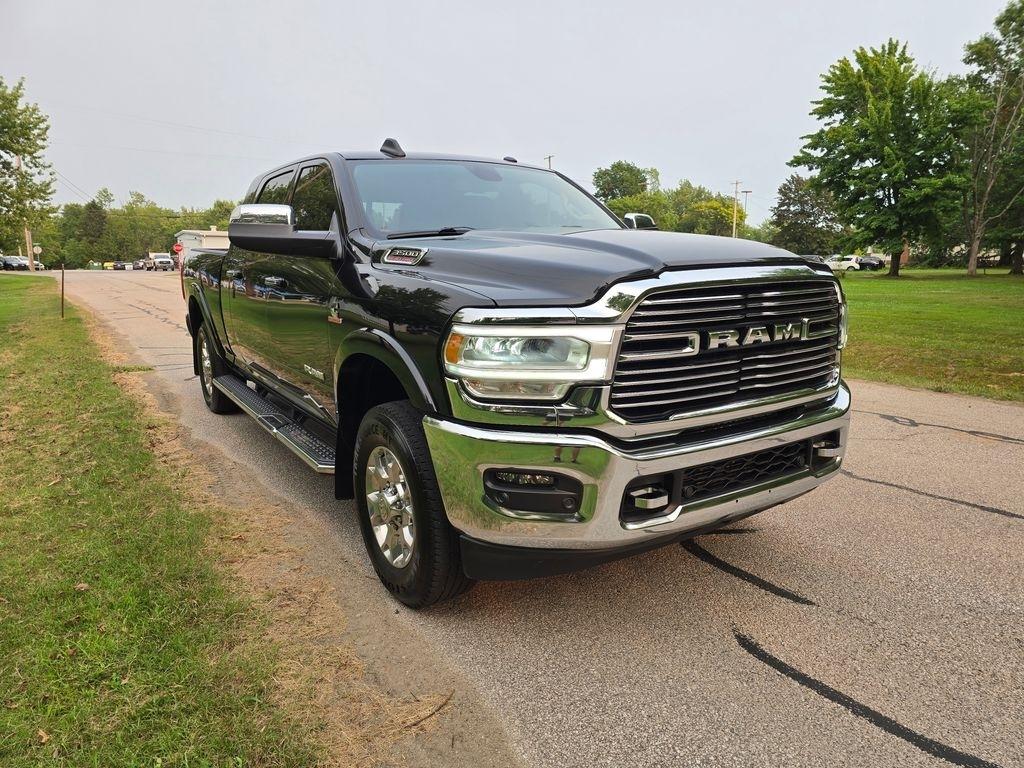 RAM 3500 Laramie Mega Cab 4WD 2022