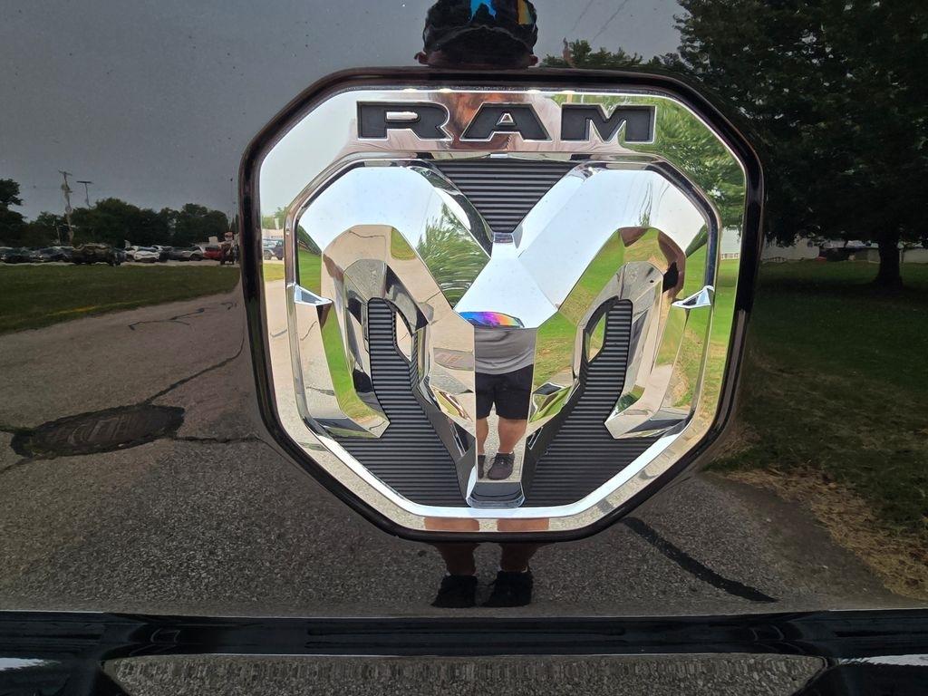 RAM 3500 Laramie Mega Cab 4WD 2022