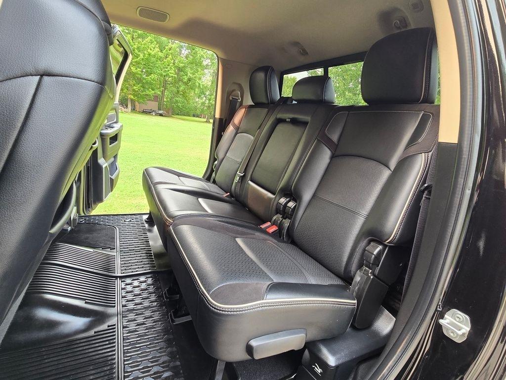 RAM 3500 Laramie Mega Cab 4WD 2022