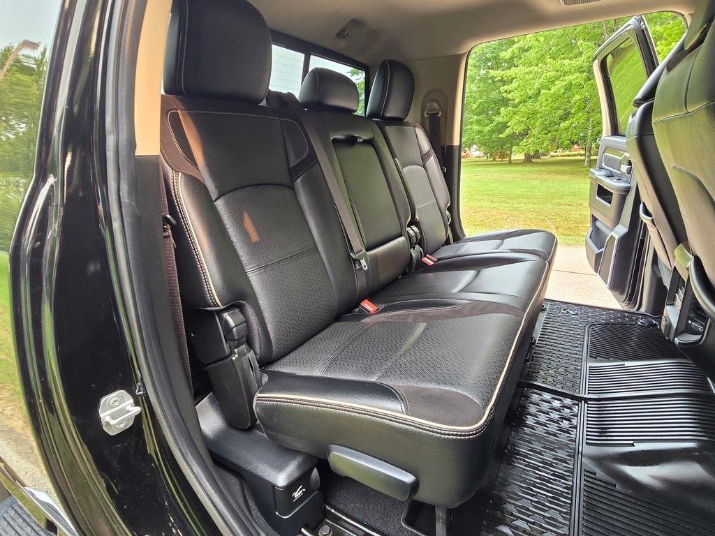 RAM 3500 Laramie Mega Cab 4WD 2022