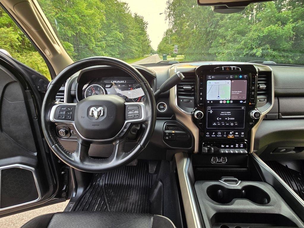RAM 3500 Laramie Mega Cab 4WD 2022