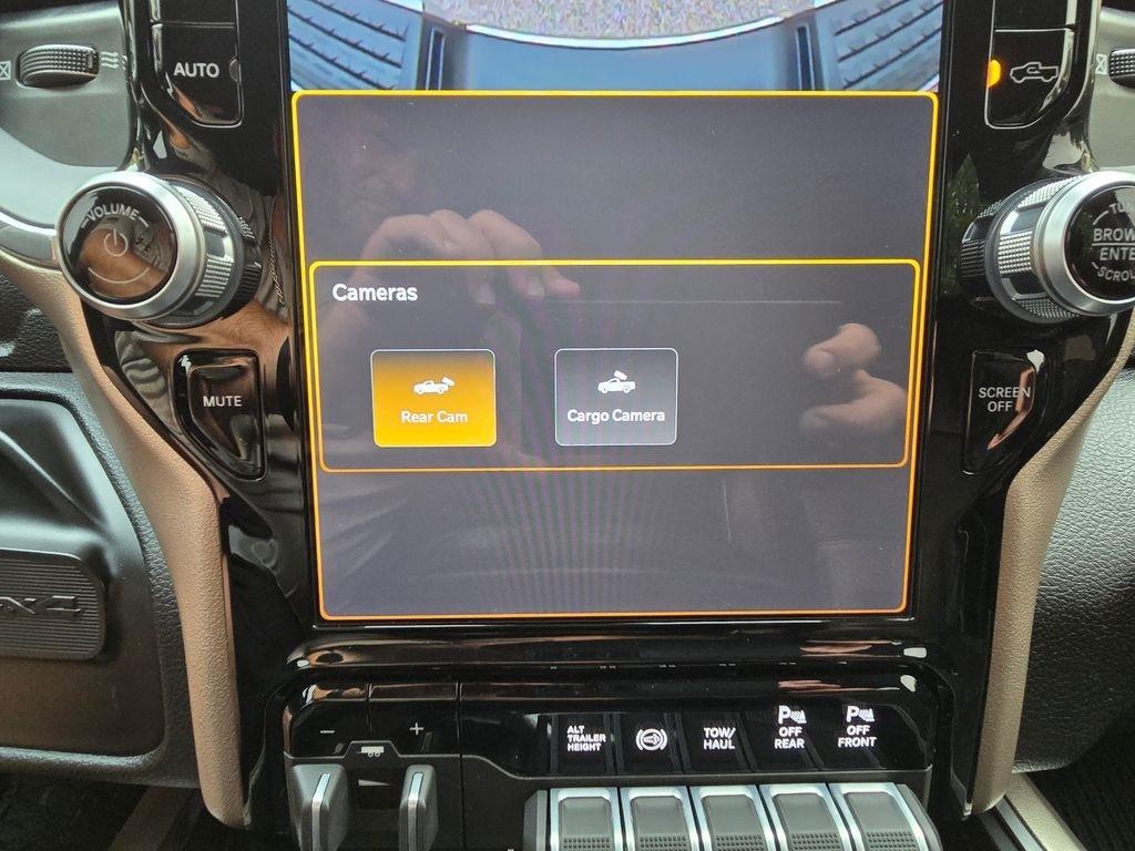 RAM 3500 Laramie Mega Cab 4WD 2022