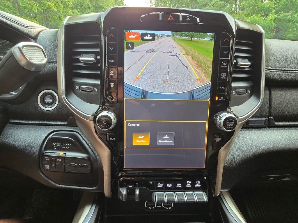 RAM 3500 Laramie Mega Cab 4WD 2022