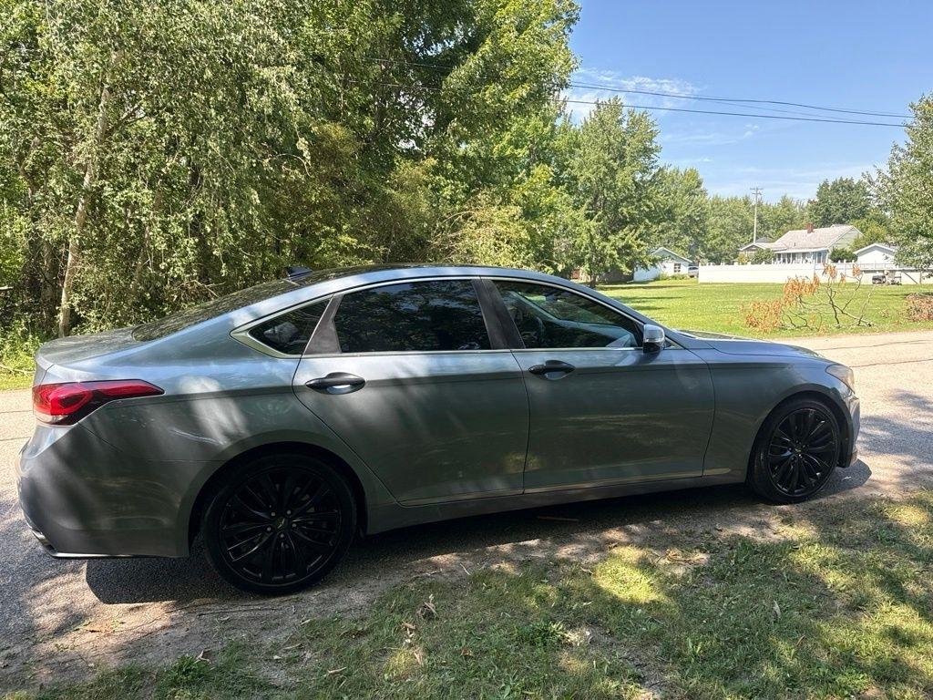 Hyundai Genesis 5.0L RWD 2015