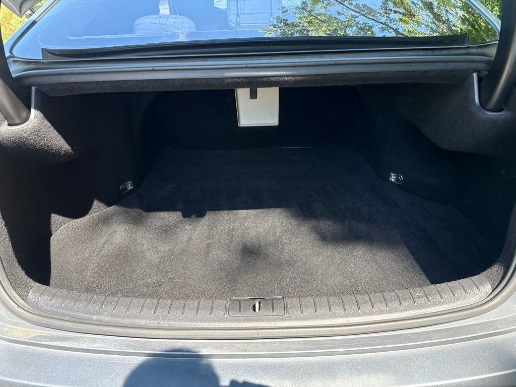 Hyundai Genesis 5.0L RWD 2015