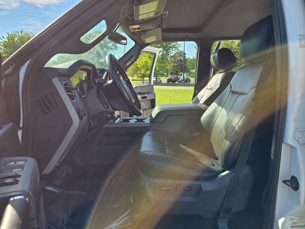 Ford F-350 SD Lariat Crew Cab 4WD 2016