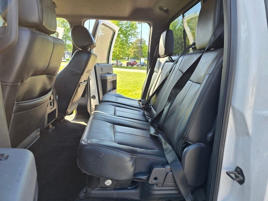 Ford F-350 SD Lariat Crew Cab 4WD 2016