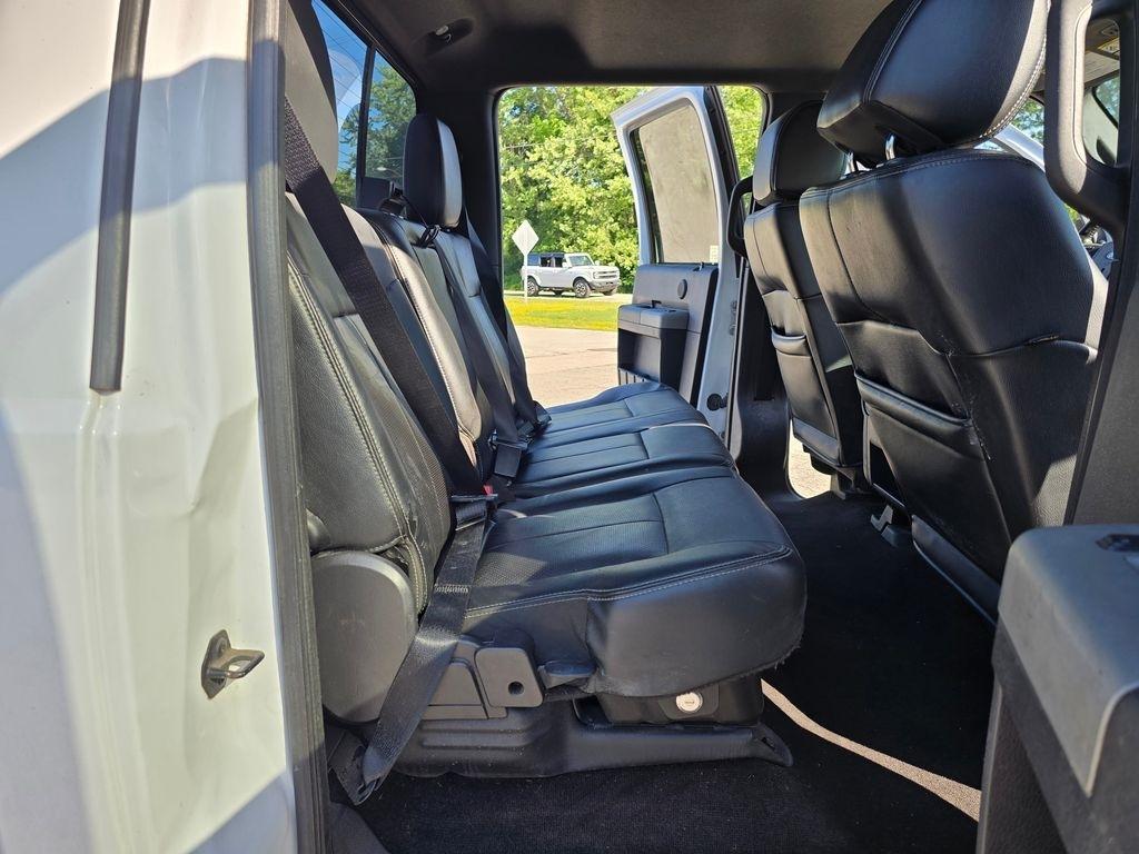 Ford F-350 SD Lariat Crew Cab 4WD 2016