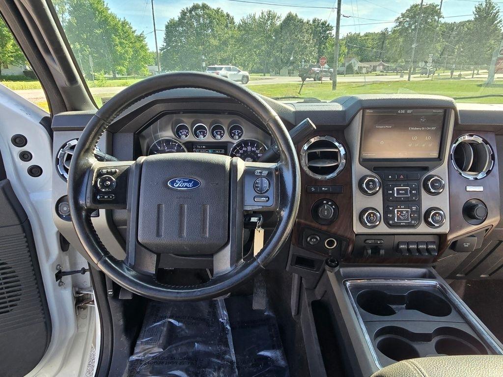 Ford F-350 SD Lariat Crew Cab 4WD 2016