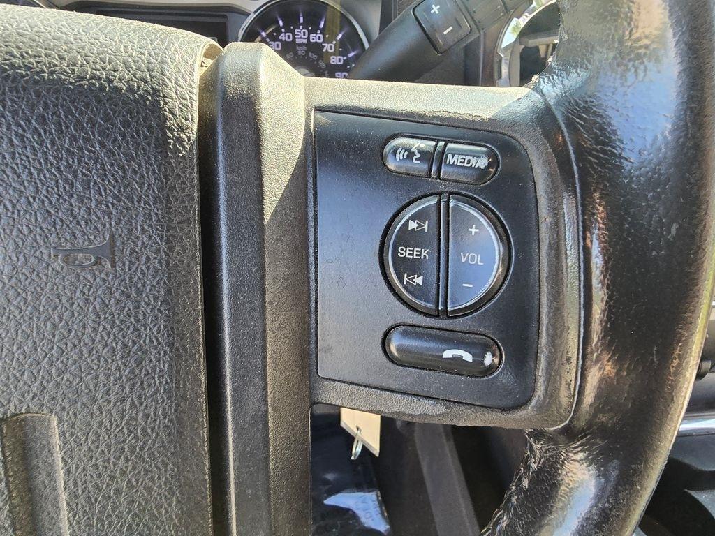 Ford F-350 SD Lariat Crew Cab 4WD 2016