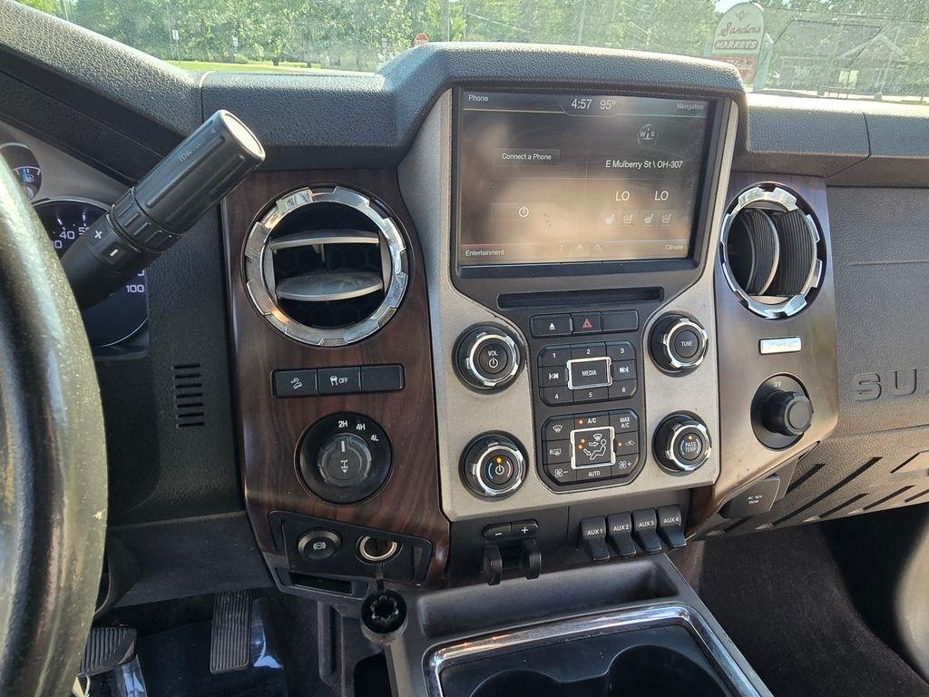 Ford F-350 SD Lariat Crew Cab 4WD 2016