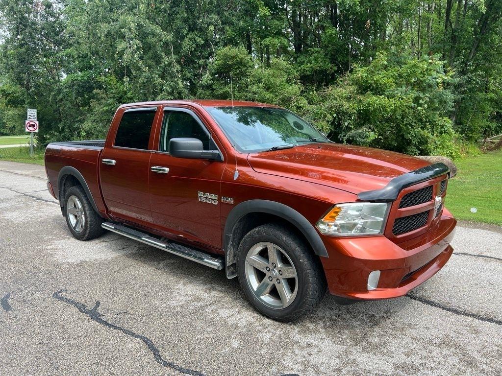RAM 1500 Tradesman Crew Cab SWB 4WD 2013