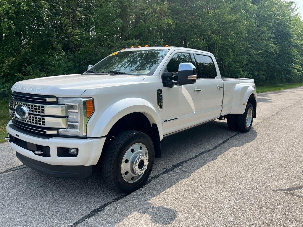 2019 Ford F-450 SD King Ranch Crew Cab DRW 4WD