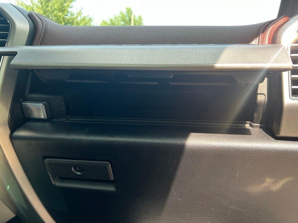 Ford F-450 SD King Ranch Crew Cab DRW 4WD 2019