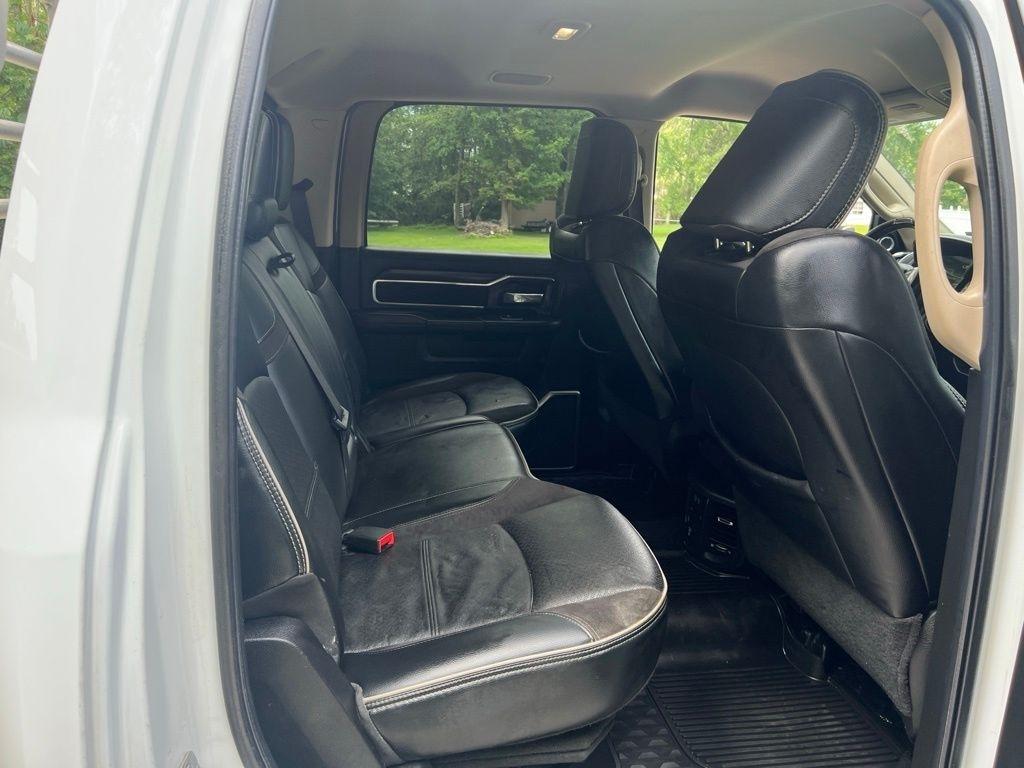 RAM 3500 Crew Cab 4WD DRW 2022