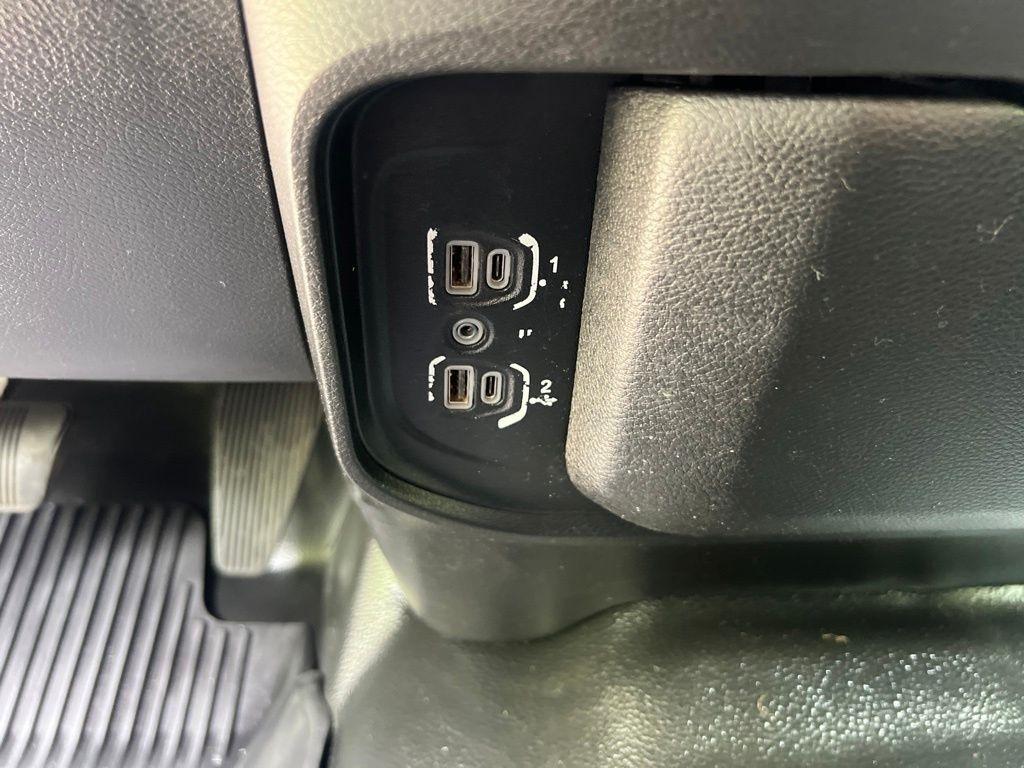 RAM 3500 Crew Cab 4WD DRW 2022