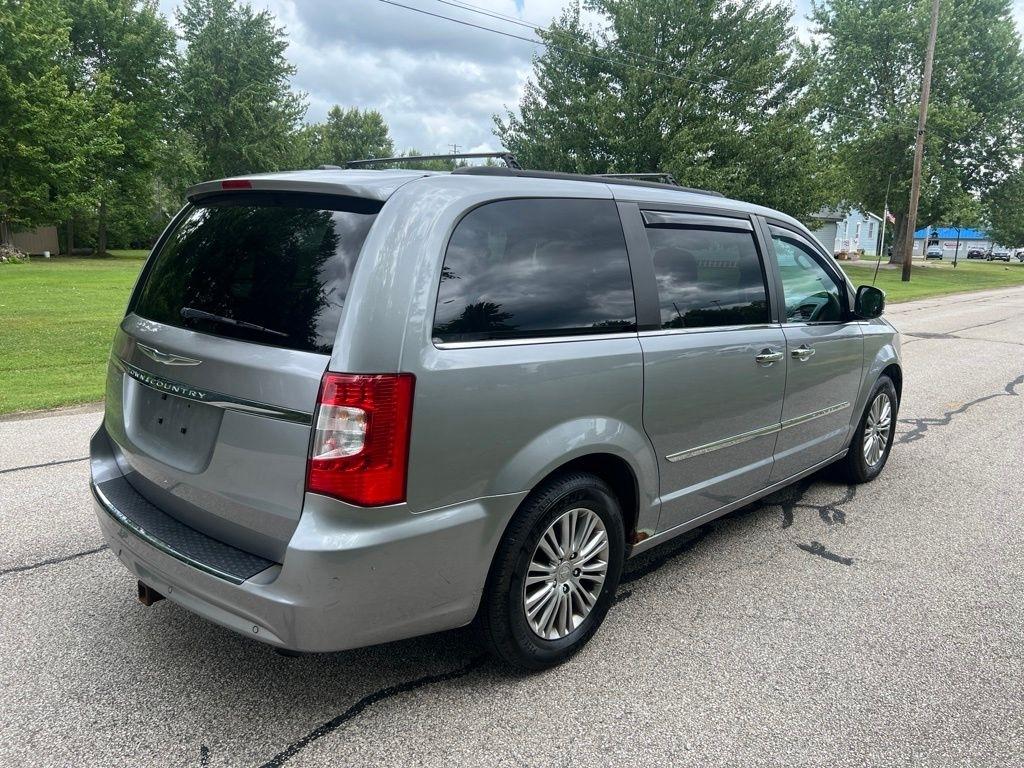 Chrysler Town & Country Touring-L 2014