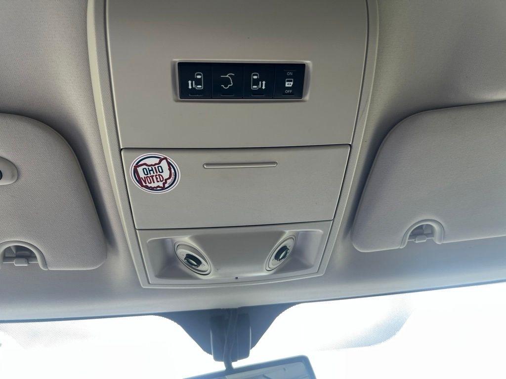 Chrysler Town & Country Touring-L 2014