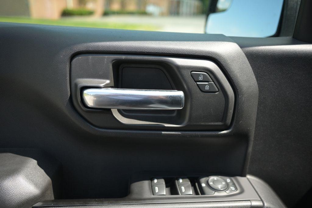 Chevrolet Silverado 1500 Custom Trail Boss Double Cab 4WD 2019