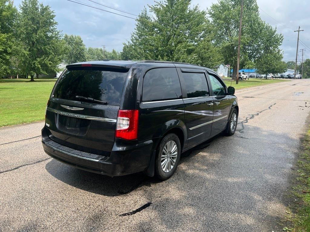 Chrysler Town & Country Touring-L 2015
