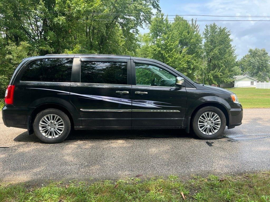 Chrysler Town & Country Touring-L 2015