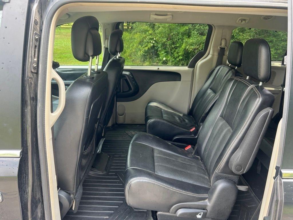Chrysler Town & Country Touring-L 2015