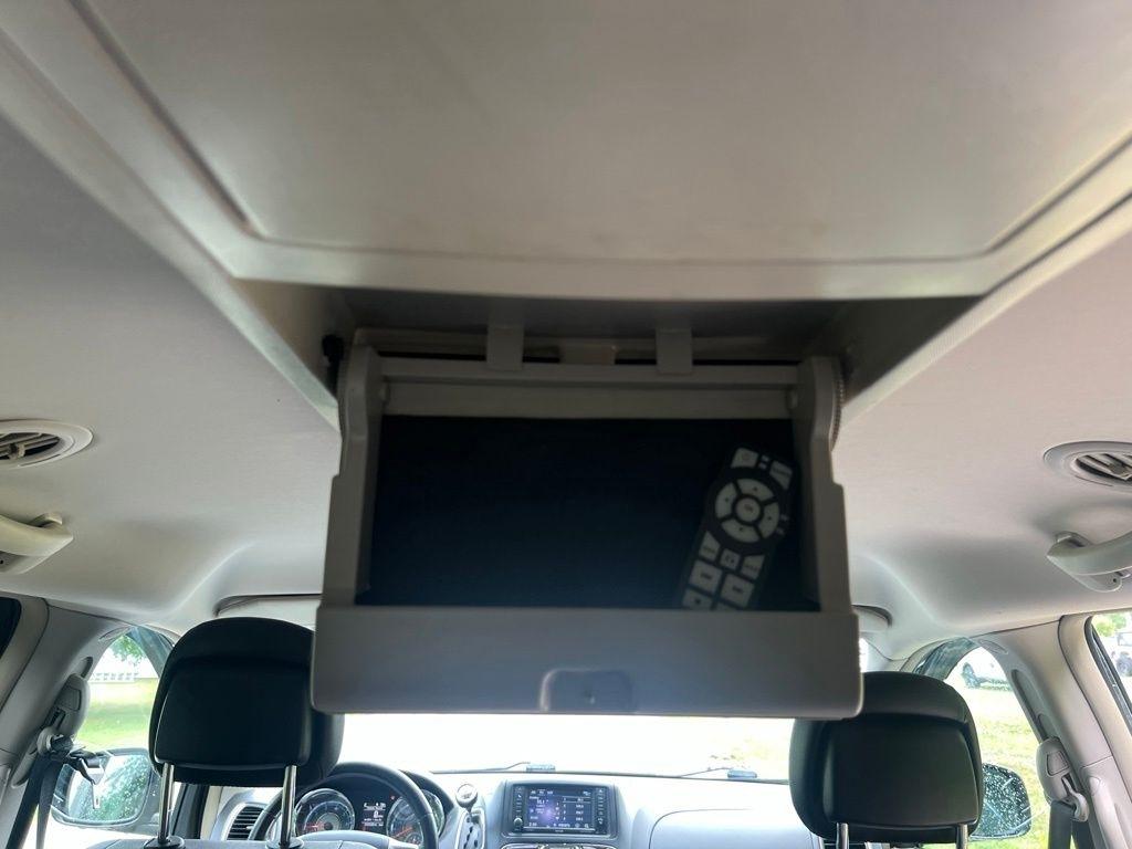 Chrysler Town & Country Touring-L 2015