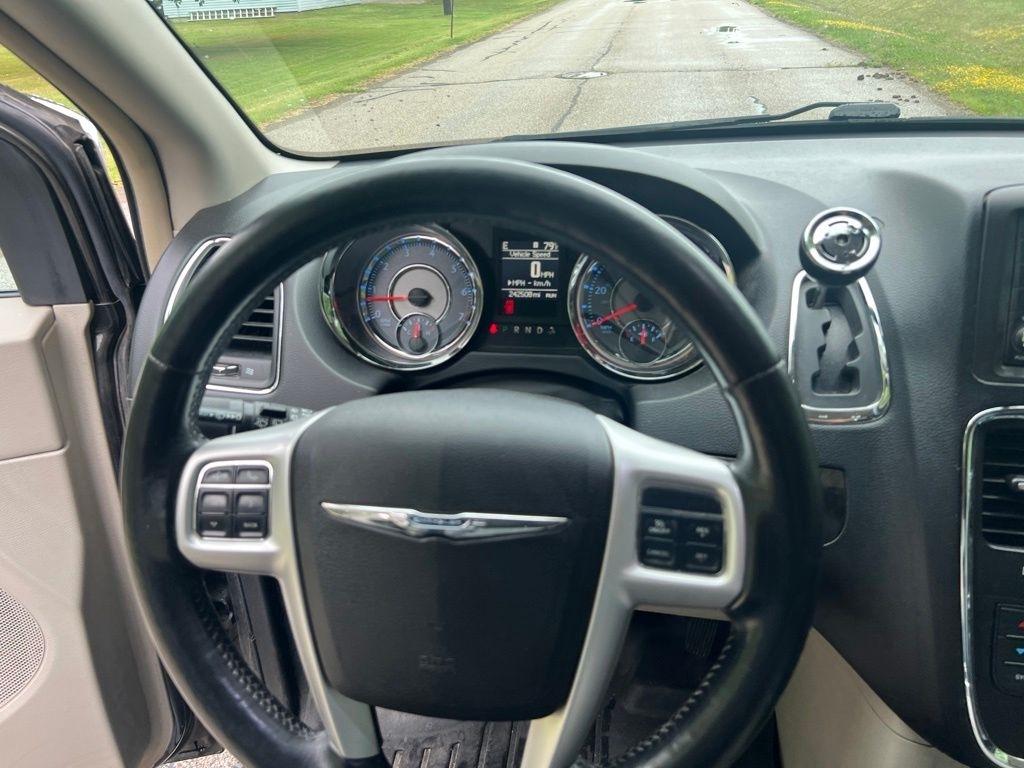 Chrysler Town & Country Touring-L 2015