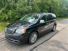 2015 Chrysler Town & Country 