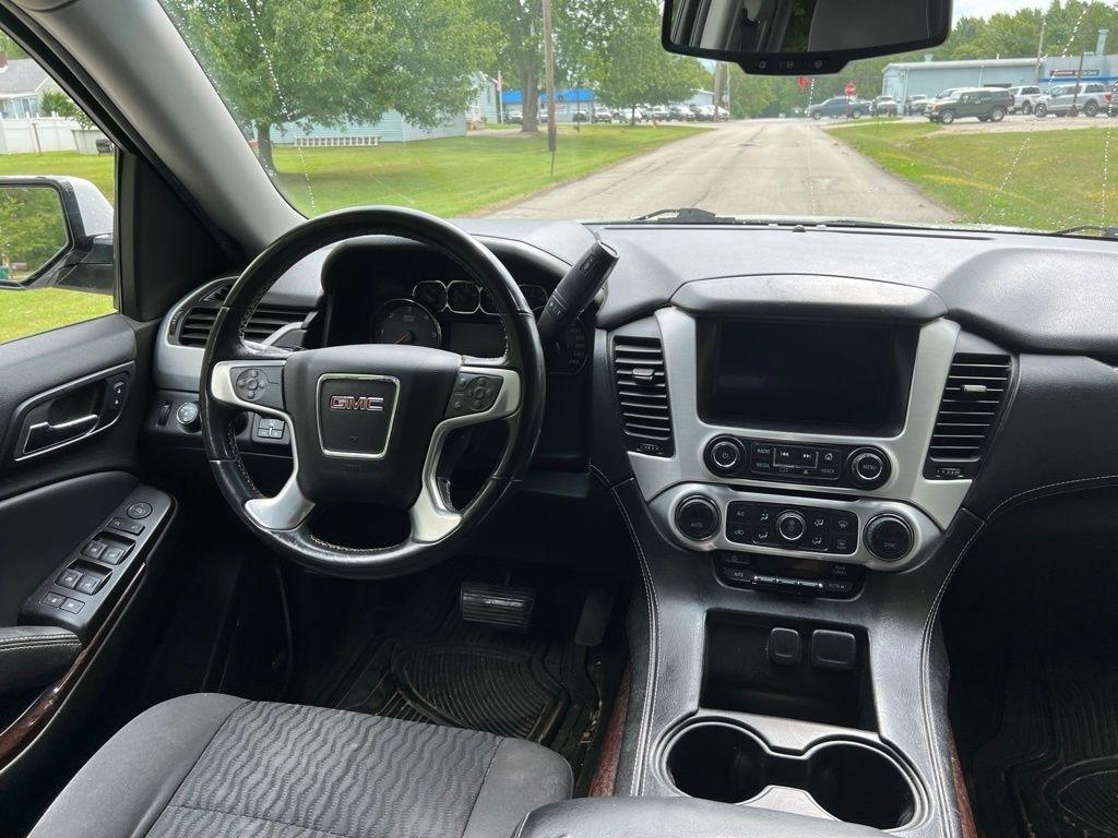 GMC Yukon XL SLE 4WD 2016