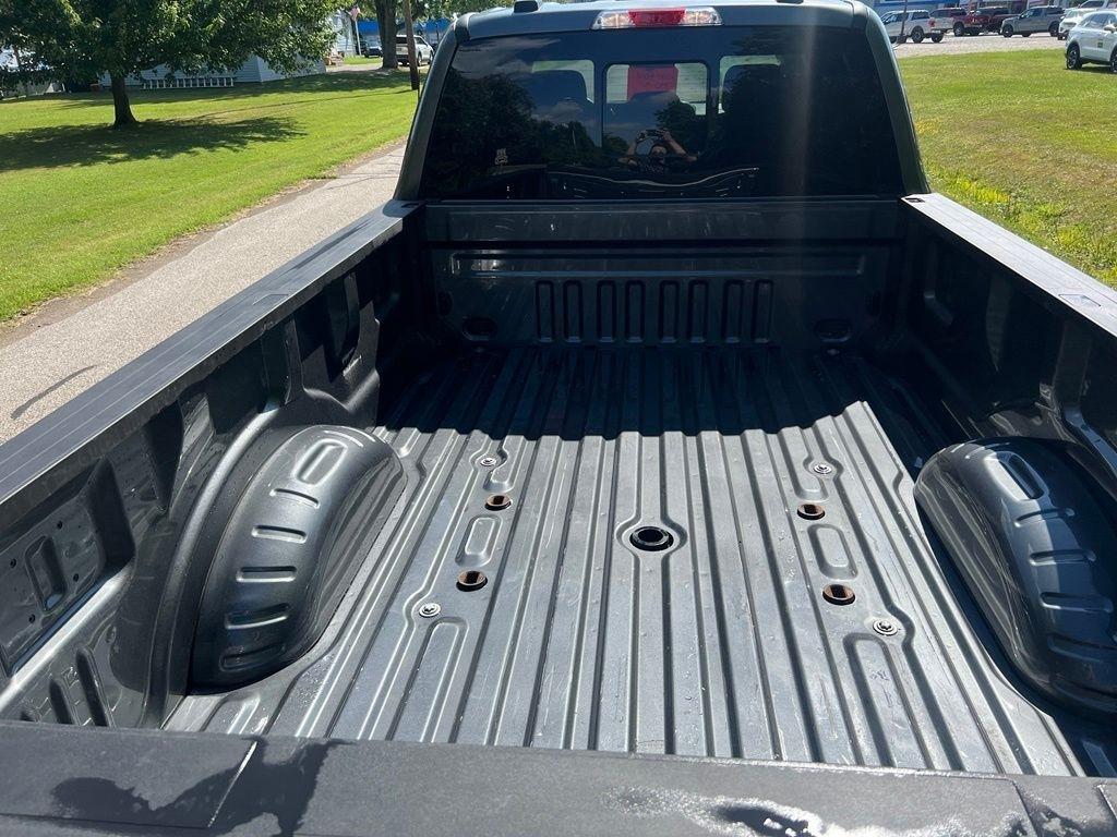 Ford F-350 SD XL Crew Cab Long Bed DRW 4WD 2024