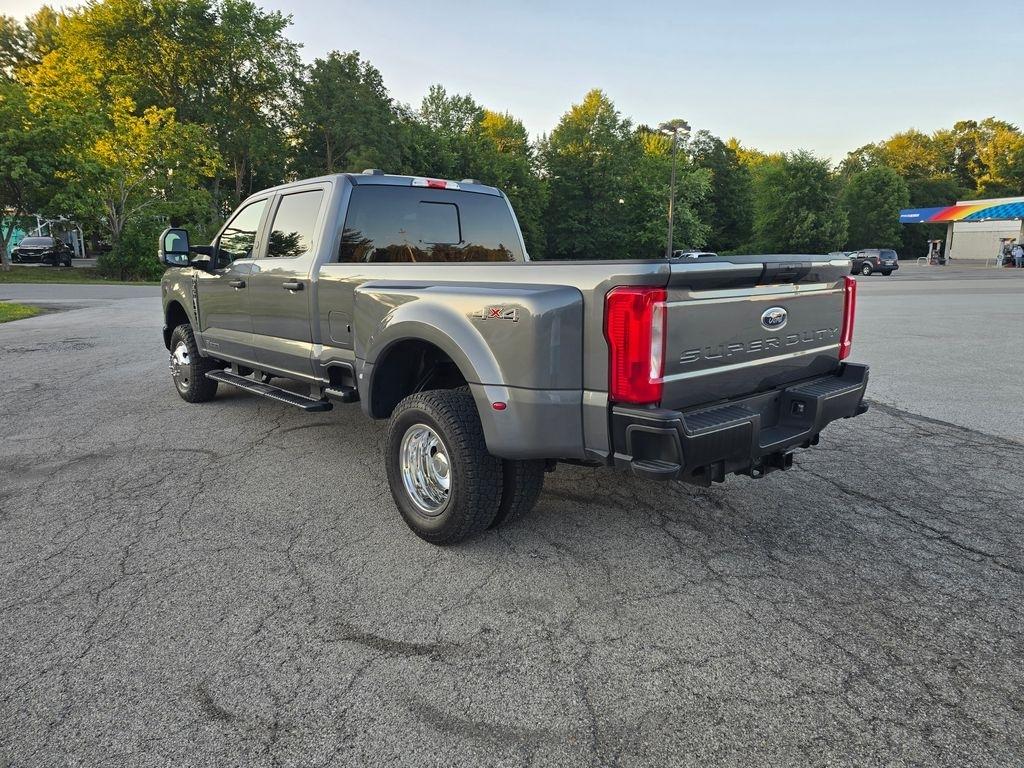 Ford F-350 SD XL Crew Cab Long Bed DRW 4WD 2024