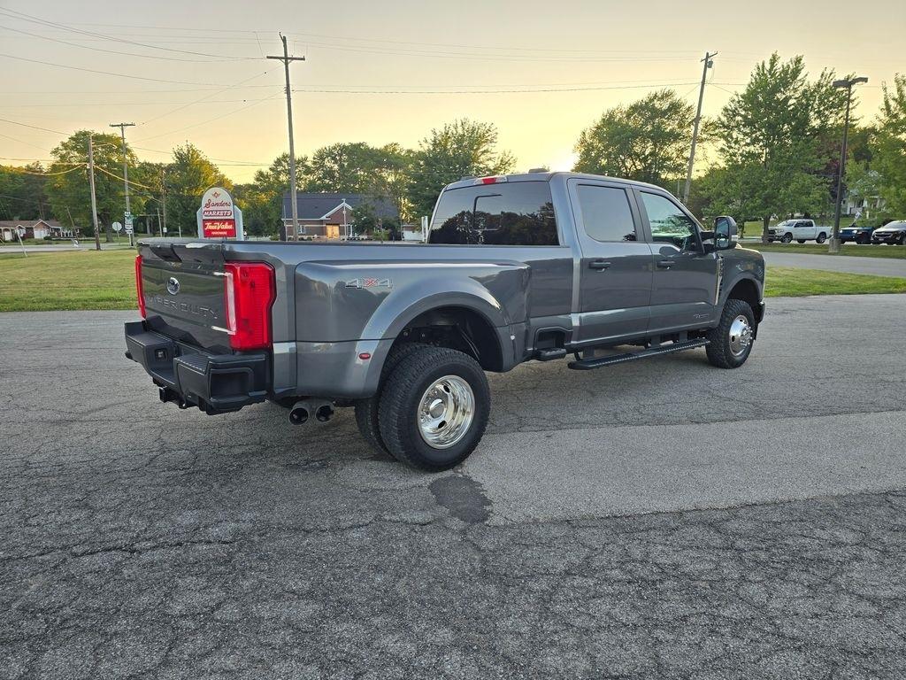 Ford F-350 SD XL Crew Cab Long Bed DRW 4WD 2024