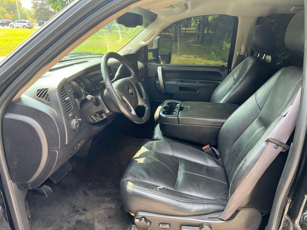 Chevrolet Silverado 3500HD LT Crew Cab 4WD 2012