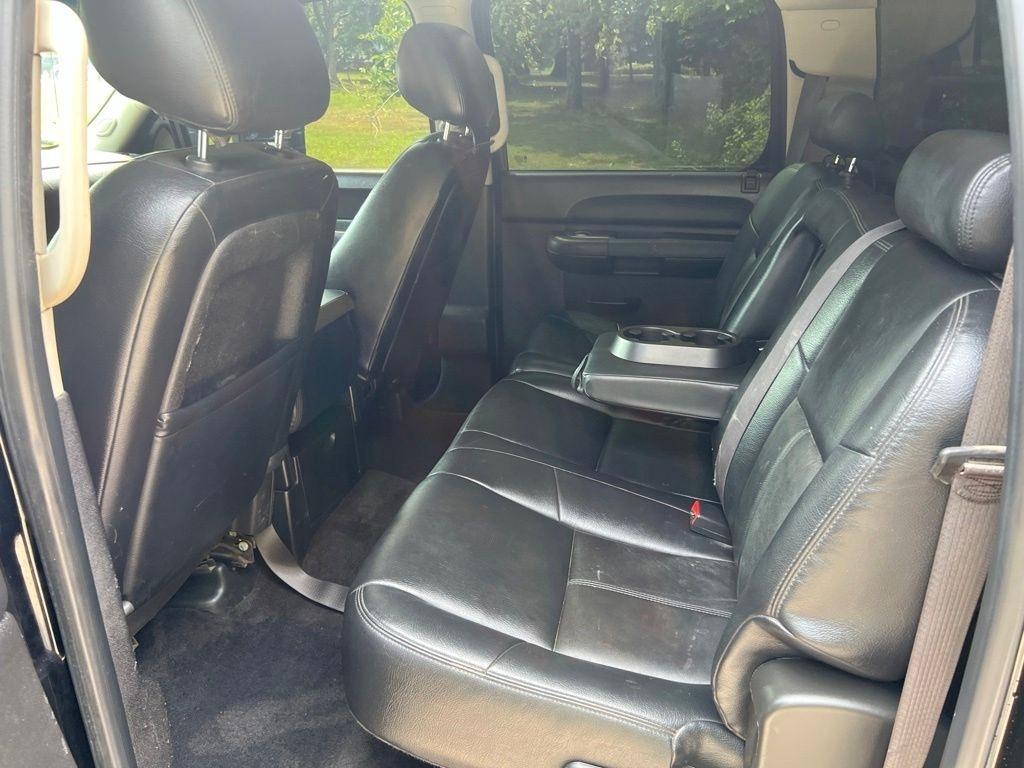 Chevrolet Silverado 3500HD LT Crew Cab 4WD 2012