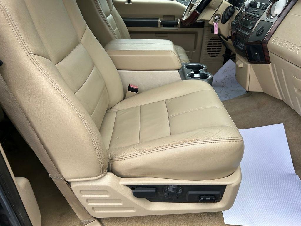 Ford F-350 SD Lariat Crew Cab DRW 4WD 2008