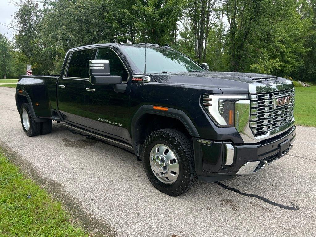 2024 GMC Sierra 3500HD Denali