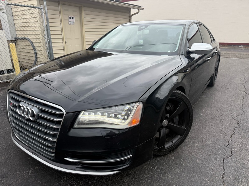 2013 Audi S8 4.0 Sedan quattro Tiptronic